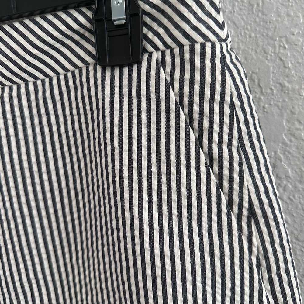 J.Crew Striped Seersucker Pencil Skirt Size 4 - Picture 4 of 11